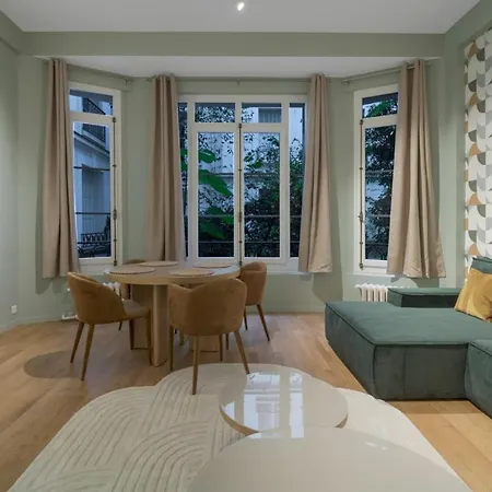 Διαμέρισμα Charming 1br Air-conditioned - Close To Trocadero