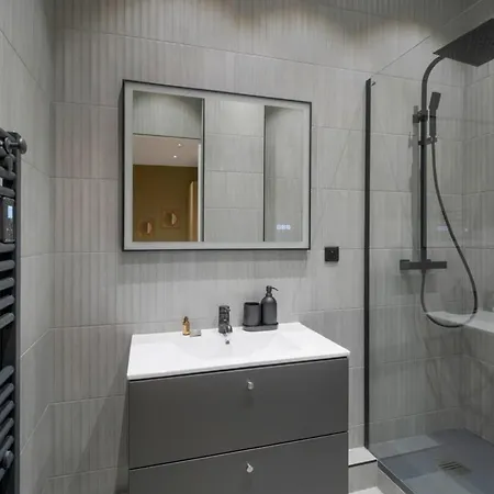 Charming 1br Air-conditioned - Close To Trocadero Παρίσι
