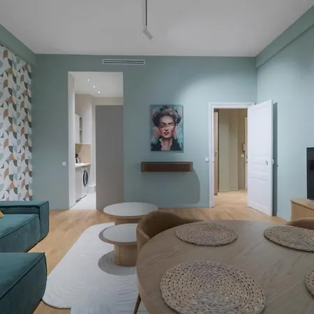 Διαμέρισμα Charming 1br Air-conditioned - Close To Trocadero
